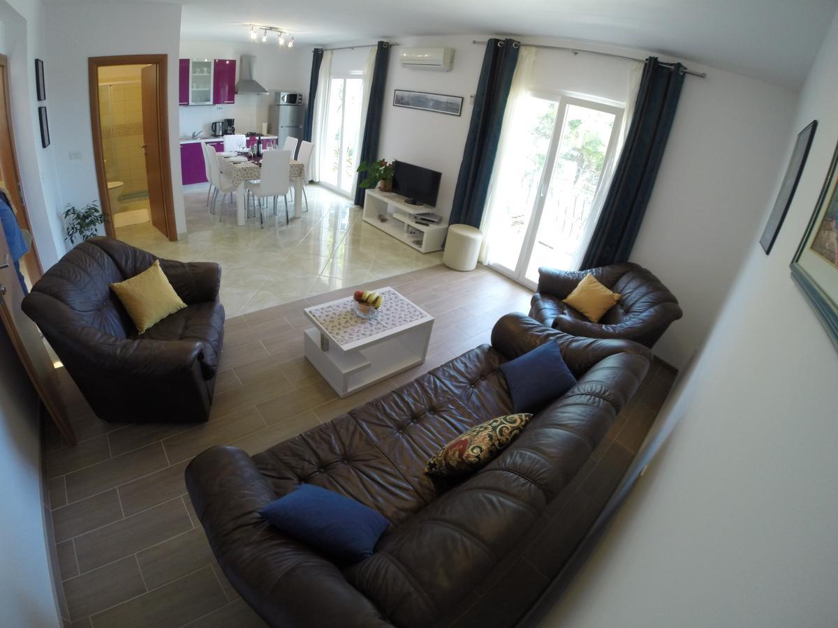 Apartment A. Zizic Слатине Экстерьер фото